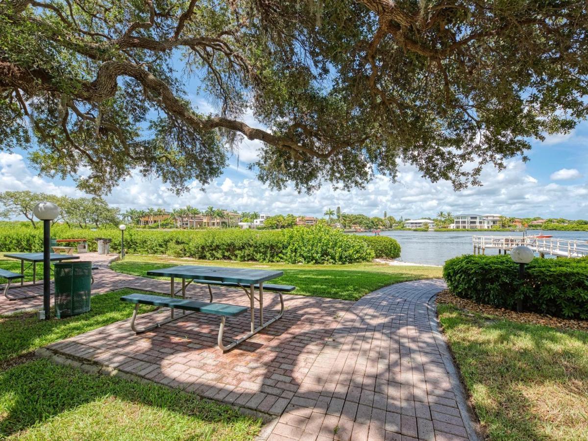 Luxury Waterfront Views - Heated Pool - 1400Sf Duplex - Minutes To The Beach Siesta Key Esterno foto